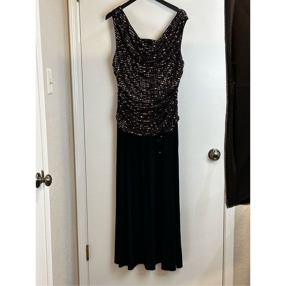 R & M Richards 16W black and copper evening dress - Picture 6 of 9